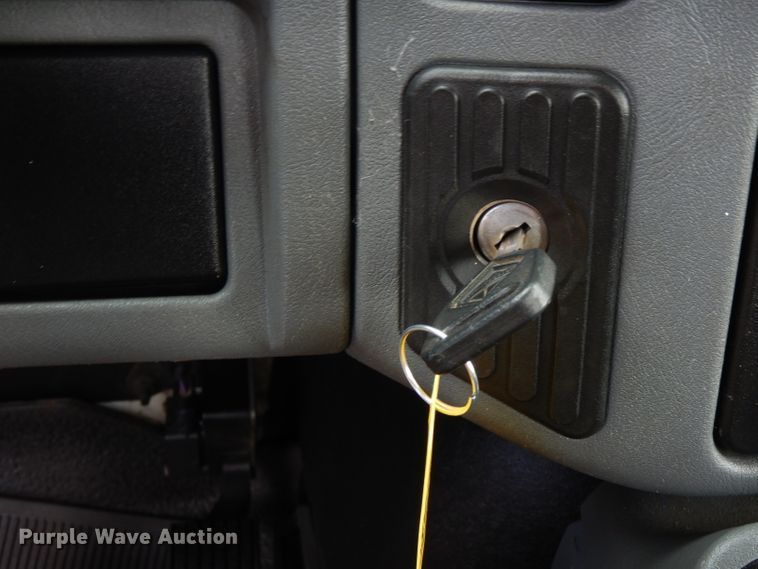 image for item FN9331 2005 International 4440  bucket truck