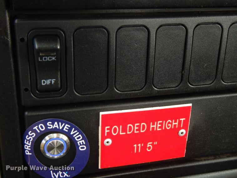 image for item FN9331 2005 International 4440  bucket truck