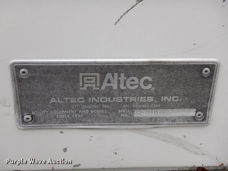 image for item FN9331 2005 International 4440  bucket truck