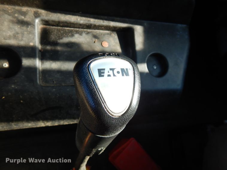 image for item FN9333 1999 International 8100  dump truck