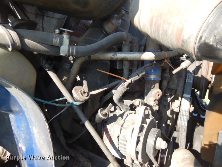 image for item FN9333 1999 International 8100  dump truck