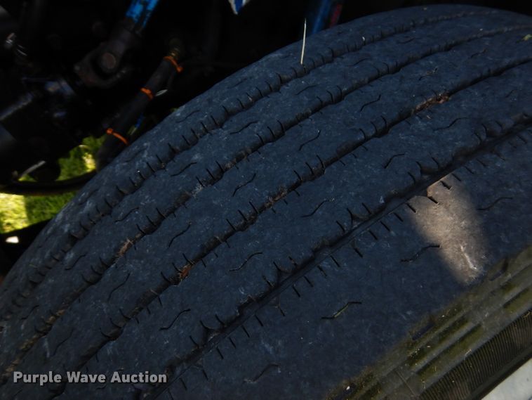 image for item FN9333 1999 International 8100  dump truck