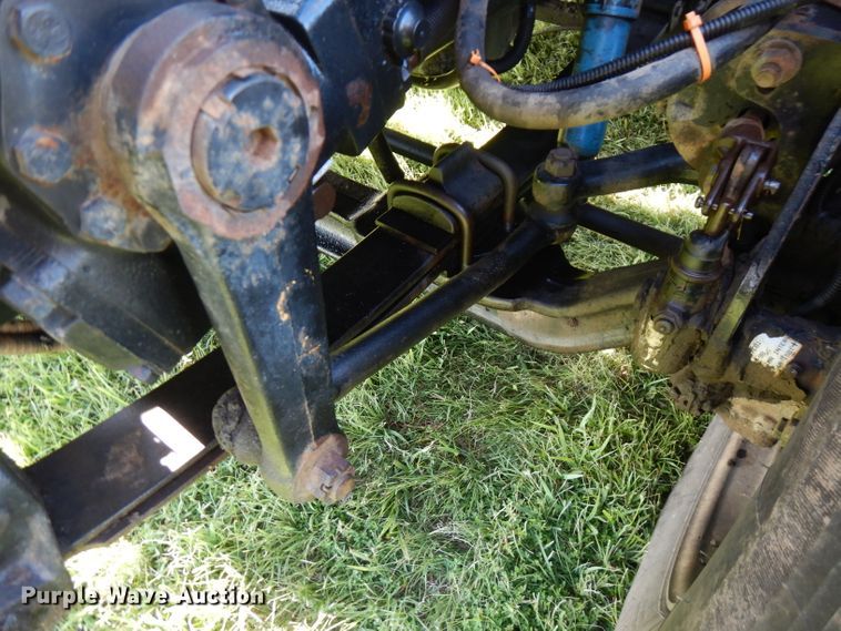 image for item FN9333 1999 International 8100  dump truck