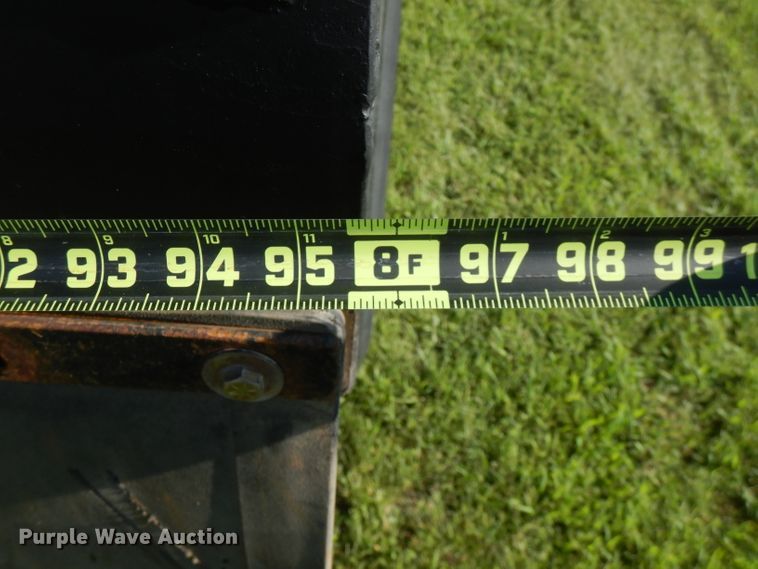 image for item FN9333 1999 International 8100  dump truck