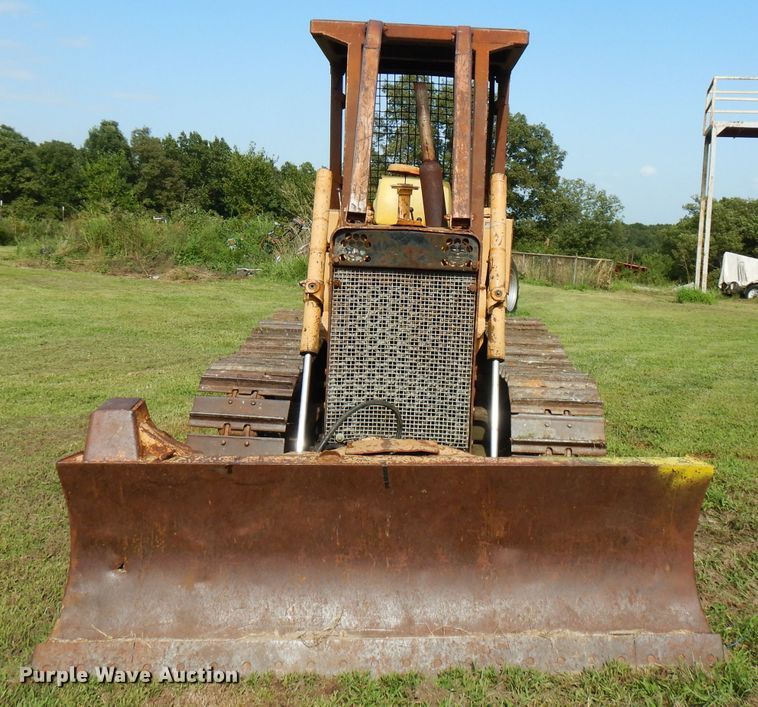 image for item FN9334 1974 Case 450  dozer