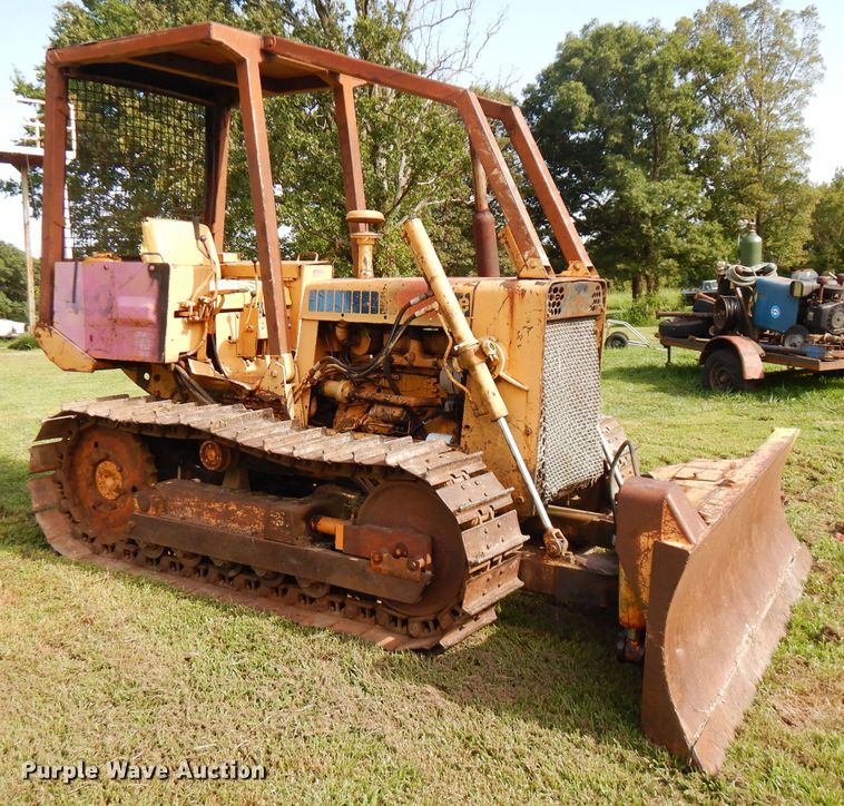 image for item FN9334 1974 Case 450  dozer