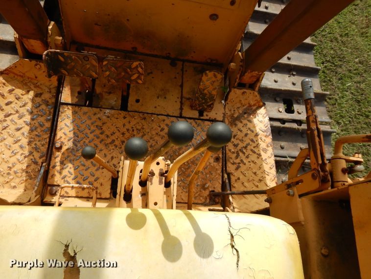 image for item FN9334 1974 Case 450  dozer