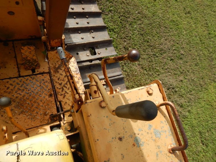 image for item FN9334 1974 Case 450  dozer