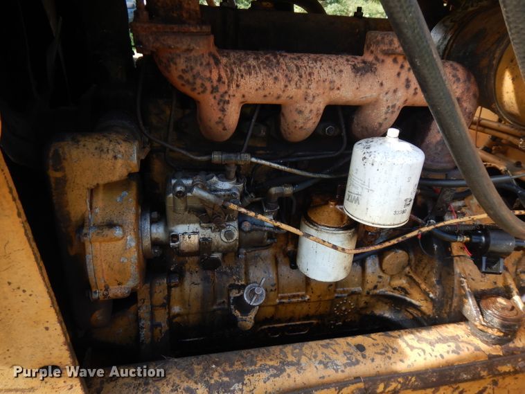 image for item FN9334 1974 Case 450  dozer