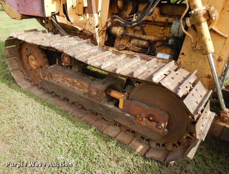 image for item FN9334 1974 Case 450  dozer