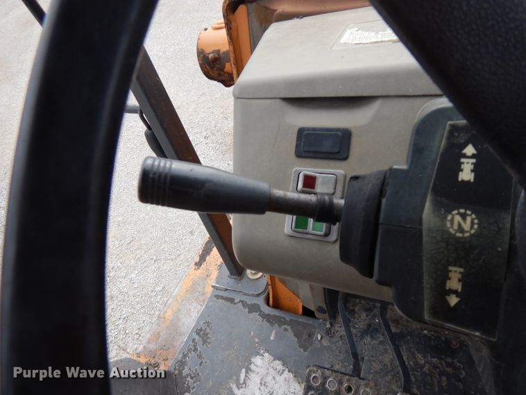 image for item FN9335 2007 Case 570MXT  landscape tractor