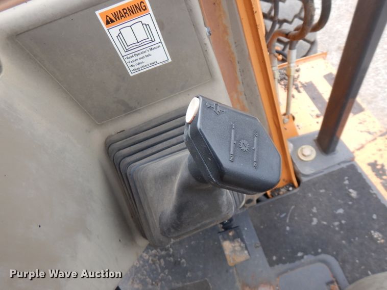 image for item FN9335 2007 Case 570MXT  landscape tractor