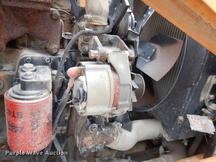 image for item FN9335 2007 Case 570MXT  landscape tractor