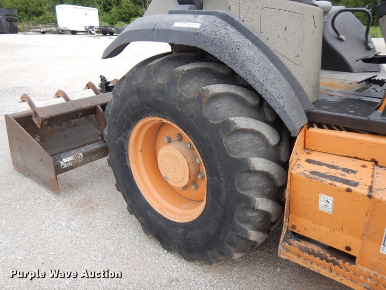 image for item FN9335 2007 Case 570MXT  landscape tractor