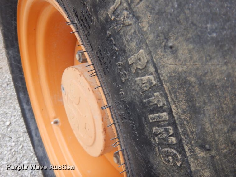 image for item FN9335 2007 Case 570MXT  landscape tractor