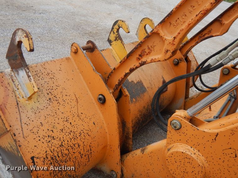 image for item FN9335 2007 Case 570MXT  landscape tractor