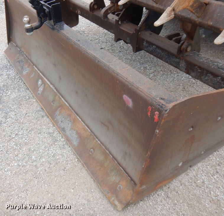 image for item FN9335 2007 Case 570MXT  landscape tractor