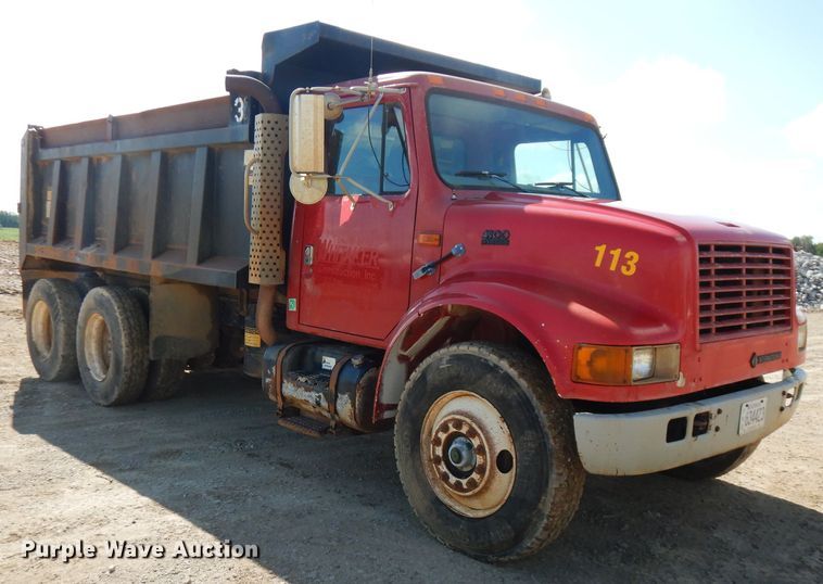 image for item FN9337 1998 International 4900  dump truck