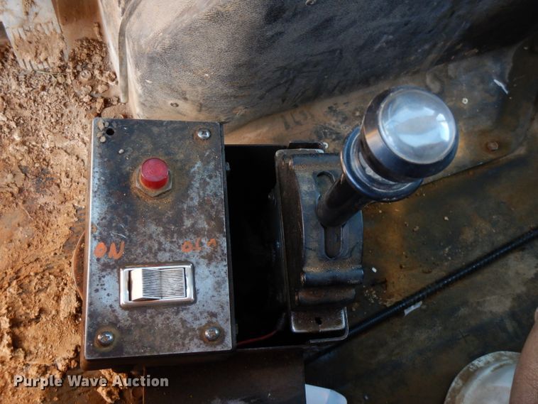 image for item FN9337 1998 International 4900  dump truck