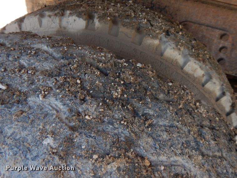 image for item FN9337 1998 International 4900  dump truck