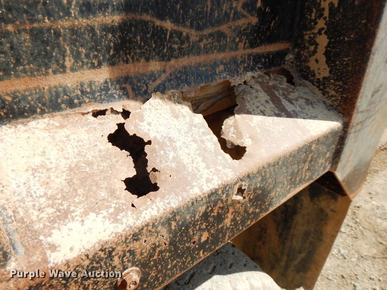 image for item FN9337 1998 International 4900  dump truck