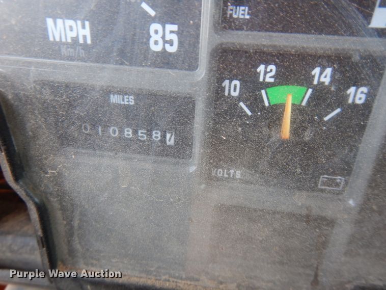 image for item FN9338 2000 International 4900  dump truck