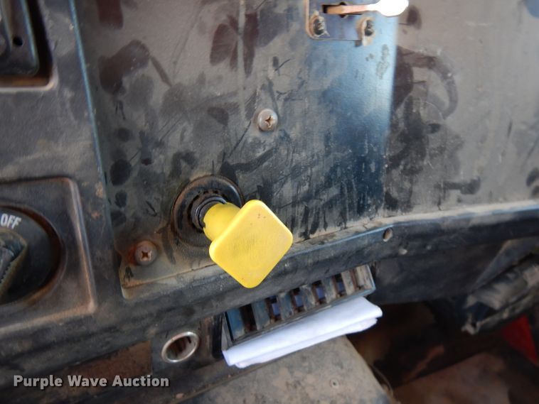 image for item FN9338 2000 International 4900  dump truck