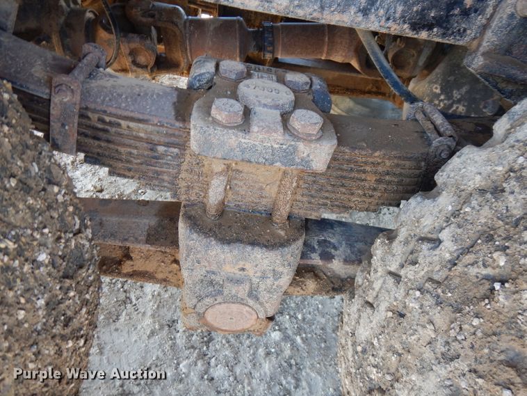 image for item FN9338 2000 International 4900  dump truck