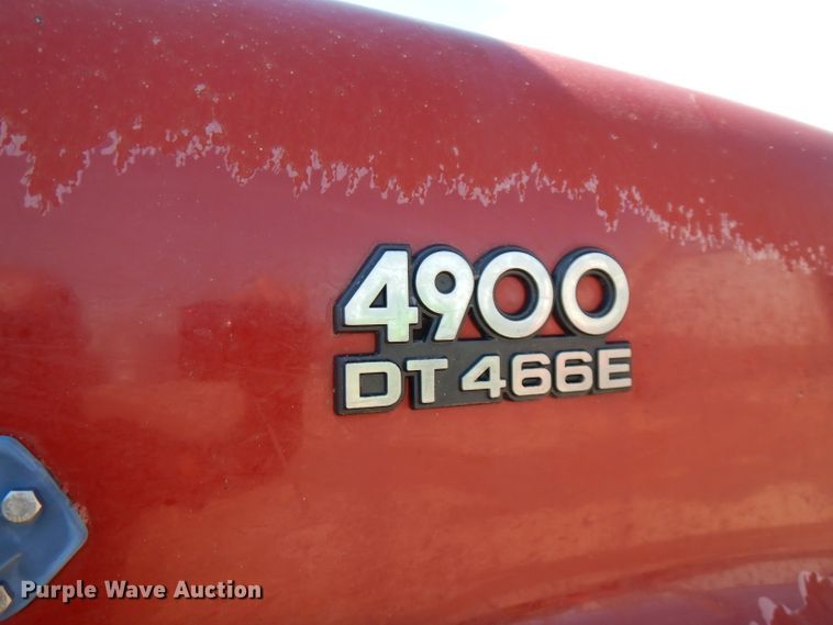 image for item FN9338 2000 International 4900  dump truck