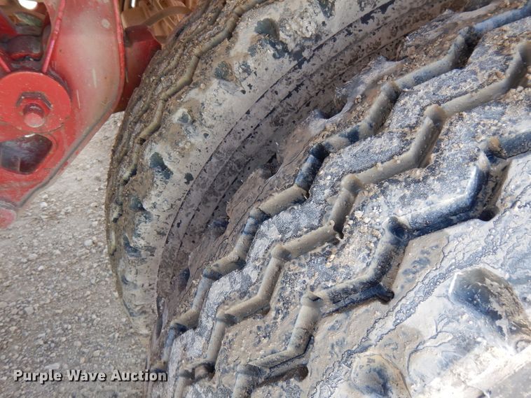 image for item FN9340 1982 Heil tank trailer