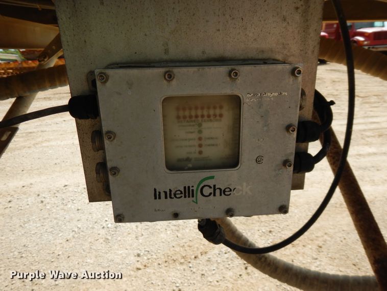 image for item FN9340 1982 Heil tank trailer