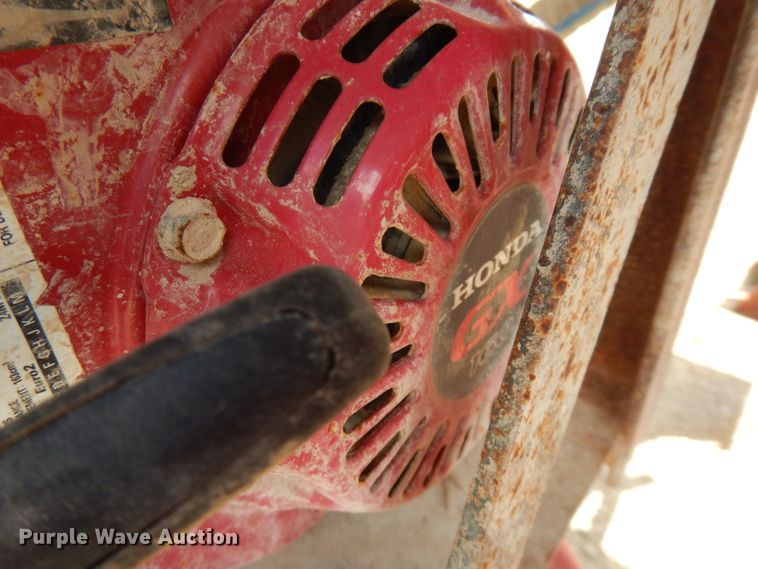 image for item FN9340 1982 Heil tank trailer