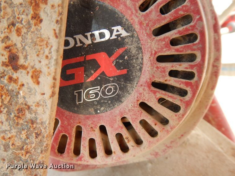 image for item FN9340 1982 Heil tank trailer