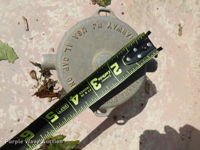 image for item FN9340 1982 Heil tank trailer