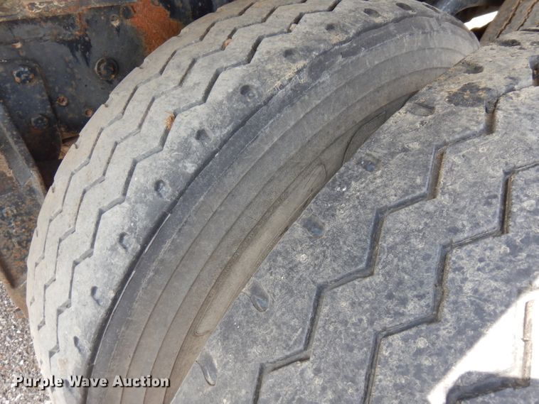 image for item FN9362 1996 shop built end dump pup trailer