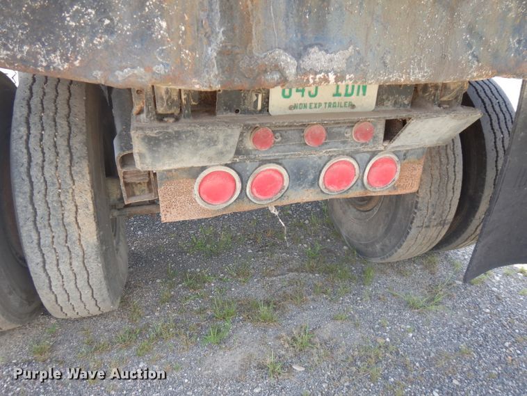 image for item FN9362 1996 shop built end dump pup trailer