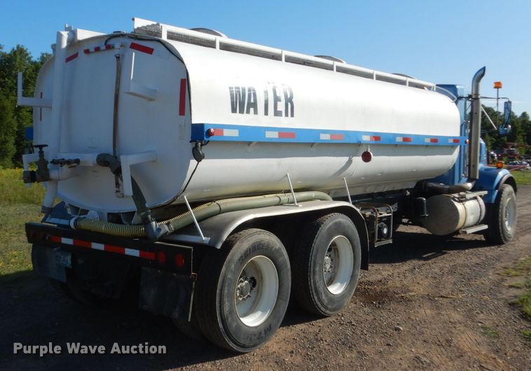 image for item FT9016 1990 Kenworth T400  tank truck