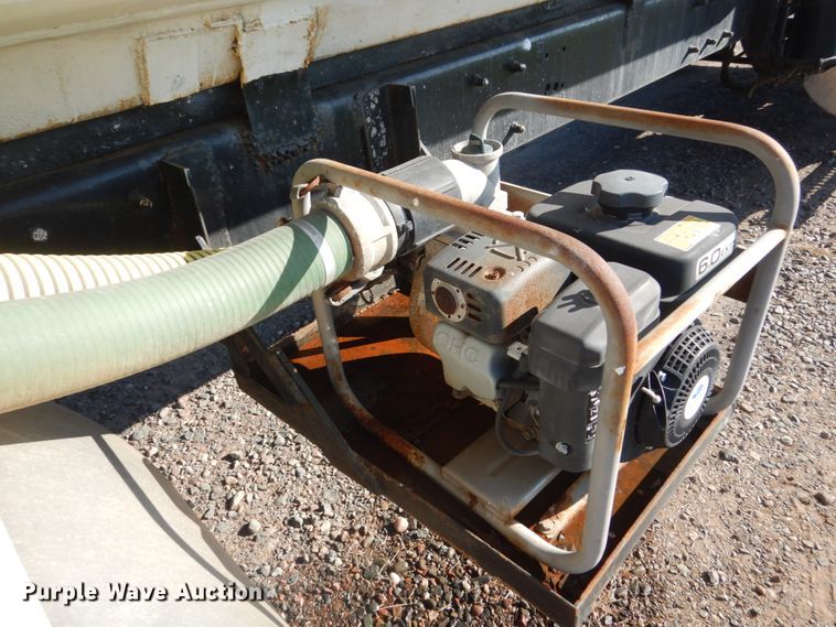 image for item FT9016 1990 Kenworth T400  tank truck