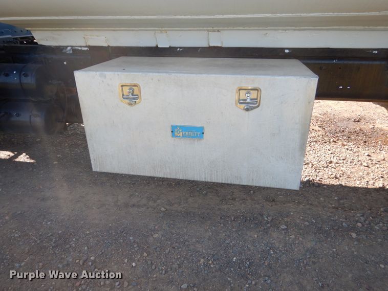 image for item FT9016 1990 Kenworth T400  tank truck