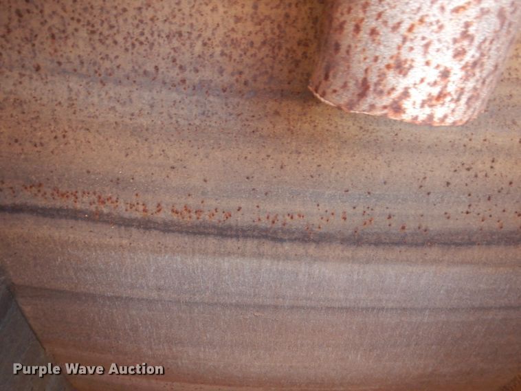 image for item FT9016 1990 Kenworth T400  tank truck