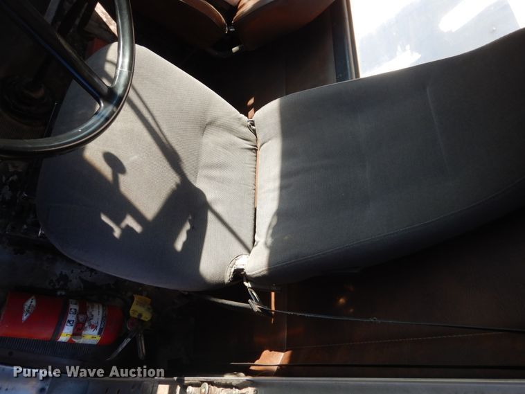 image for item FT9016 1990 Kenworth T400  tank truck