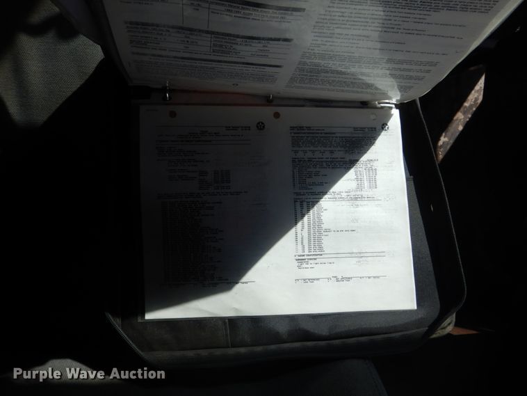 image for item FT9016 1990 Kenworth T400  tank truck