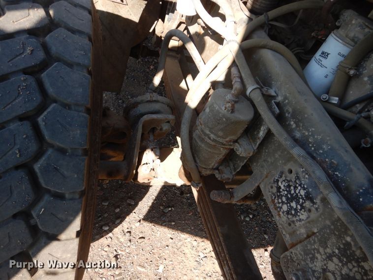 image for item FT9016 1990 Kenworth T400  tank truck