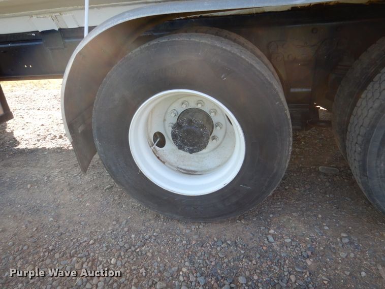 image for item FT9016 1990 Kenworth T400  tank truck