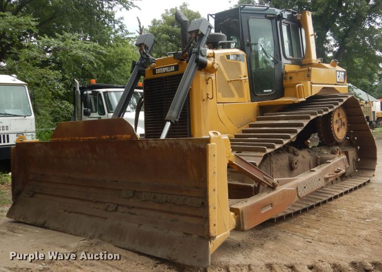 image for item FT9032 2011 Caterpillar D6T LGP  dozer