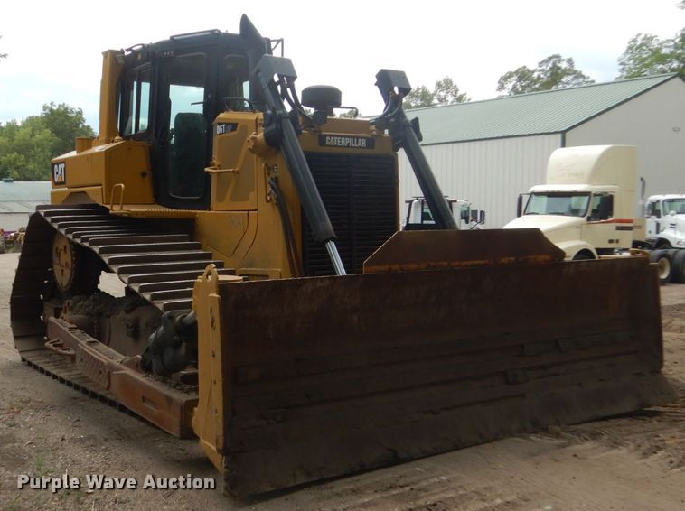 image for item FT9032 2011 Caterpillar D6T LGP  dozer