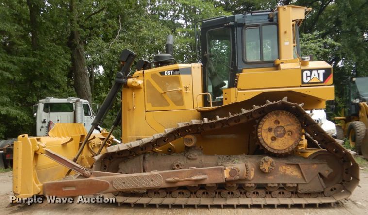 image for item FT9032 2011 Caterpillar D6T LGP  dozer