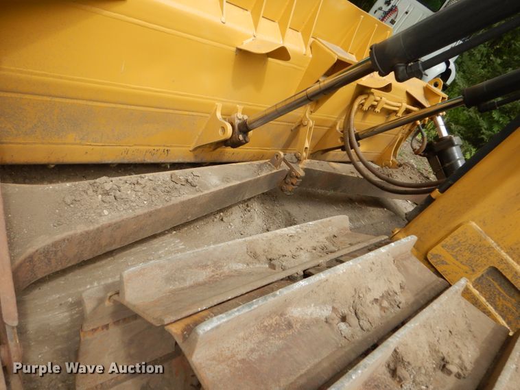 image for item FT9032 2011 Caterpillar D6T LGP  dozer