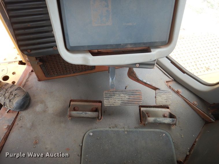 image for item FT9032 2011 Caterpillar D6T LGP  dozer