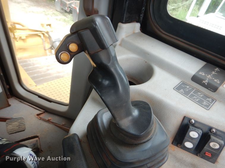 image for item FT9032 2011 Caterpillar D6T LGP  dozer